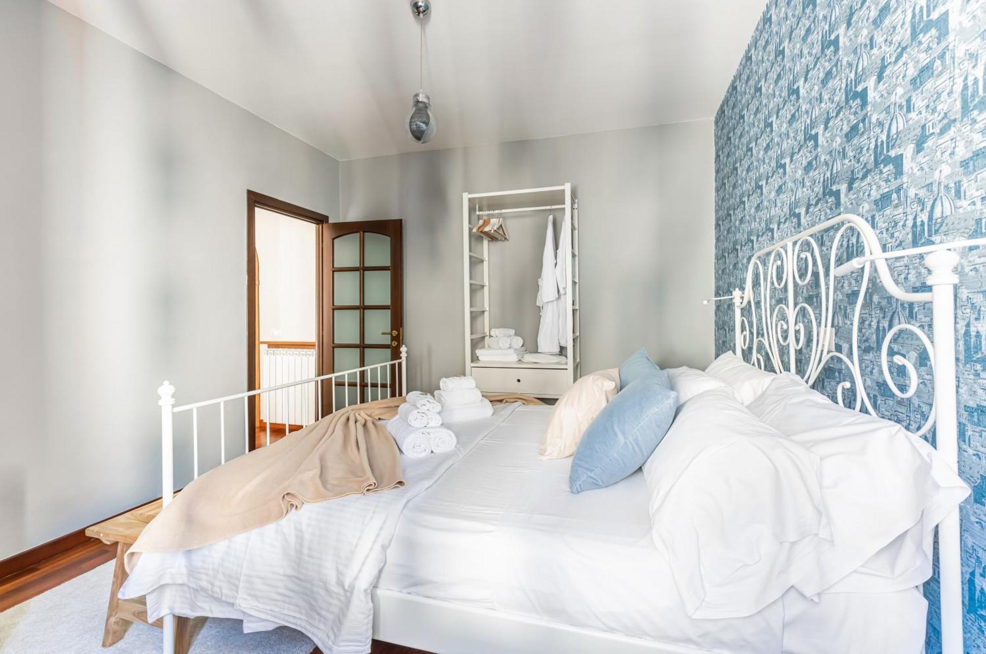 Flat With Balcony Apartment *